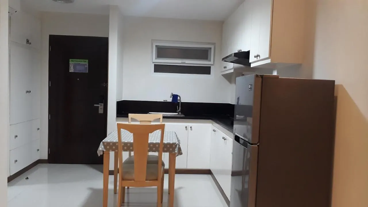 Amazing condo in premier La Grande tower Angeles Filippine