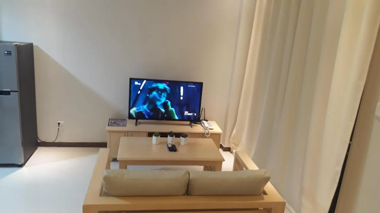 Amazing condo in premier La Grande tower Angeles